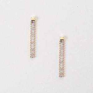 imagem do produto Brinco cravejado em zircônia