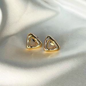 imagem do produto BRINCO TRIÂNGULO ORGÂNICO