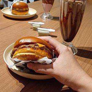 imagem do produto 05 - Crispy + Milk Shake 