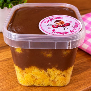 imagem do produto Bolo de cenoura com brigadeiro