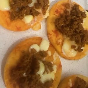 imagem do produto MINI PIZZA DE CARNE (10 UNIDADES)