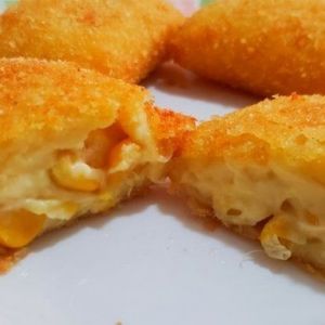 imagem do produto RISOLE DE QUEIJO MÉDIO 