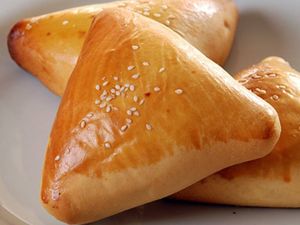 imagem do produto Esfiha de frango com requeijão