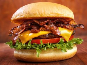 imagem do produto X - Bacon Burger