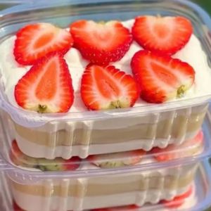 imagem do produto Pavê dois leite com morango 