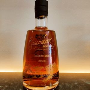 imagem do produto Cachaça companheira 8 anos 