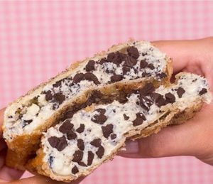 imagem do produto Cobertura chocolate branco com cookies
