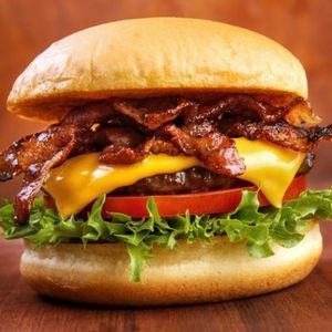 imagem do produto 05 Burguers Bacon + Refrigerante 600ml