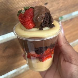 imagem do produto Copo da Felicidade morango supremo (150ml)