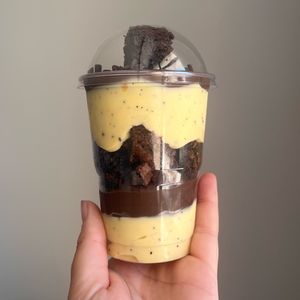 imagem do produto Copo maracujá c/ brownie e brigadeiro 