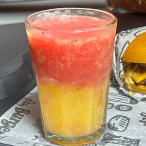 imagem do produto Suco de laranja com morango