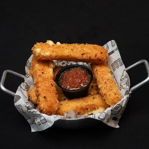 imagem do produto Palitos de queijo empanado 🔥