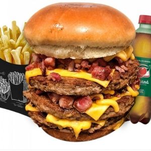 imagem do produto Combo triplo bacon cheddar + batata + guaraná 600ml