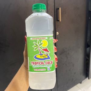 imagem do produto Água de Coco Tropical de Coco 1L