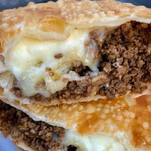 imagem do produto Pastel de carne ( P ) 20cm 