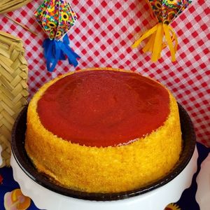imagem do produto Bolo fubá com goiabada 8 fatias