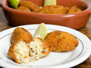 imagem do produto Bolinho De Bacalhau (1 Unidade)