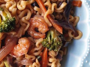 imagem do produto Yakisoba Mistão Grande C/ Camarão