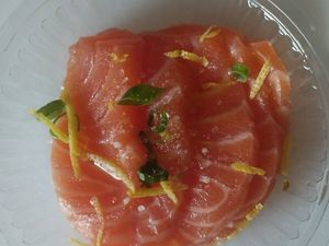 imagem do produto Mini Sashimi Salmão Cru Trufado 5 unidades