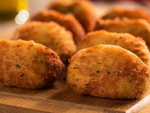 imagem do produto Bolinho de Tilápia 4 unidades