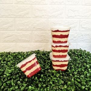 imagem do produto Bolo de Pote Red Velvet Brigadeiro de ninho  250g 