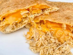 imagem do produto Pastel frango e cheddar