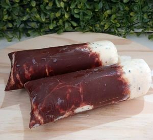 imagem do produto Geladinho de Maracujá Trufado com Chocolate