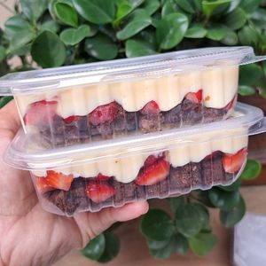 imagem do produto Escondidinho de brownie com morango 