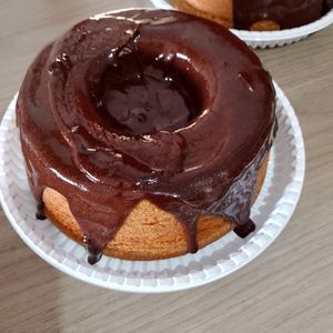 imagem do produto Bolo de cenoura com cobertura de chocolate 