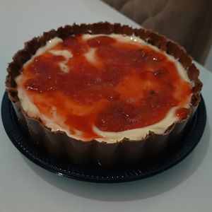 imagem do produto Ninho com Geleia de Morango - Bombom Aberto