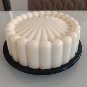 imagem do produto Abacaxi Caramelizado com Ninho - Bolo