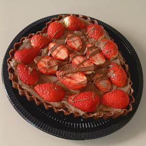 imagem do produto Brigadeiro com Morango - Bombom Aberto Coração