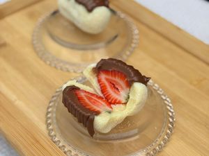 imagem do produto Coxinha de morango - Ninho com Nutella