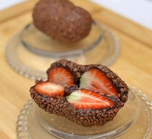imagem do produto Coxinha de morango - Brigadeiro