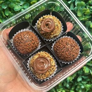 imagem do produto Quarteto de Brigadeiro Gourmet - Ferrero e Chocolate ao Leite