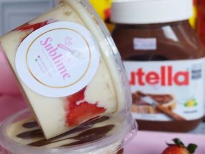 imagem do produto Bolo De Pote Ninho Com Geleia De Morango