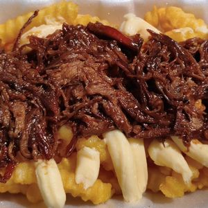 imagem do produto Batata Crinkle com Catupiry Original 4 Queijos e Costela ao molho Barbecue 