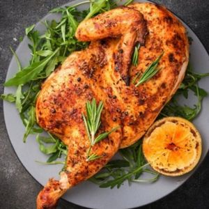 imagem do produto Meio frango assado + Acompanhamentos 