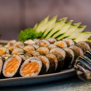 imagem do produto Hossomaki de salmão 10 un