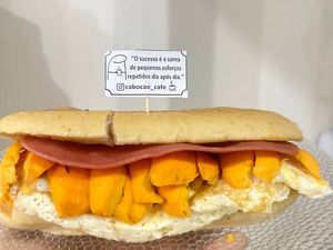 imagem do produto Pão com Tucumã, Queijo, Ovo e Presunto