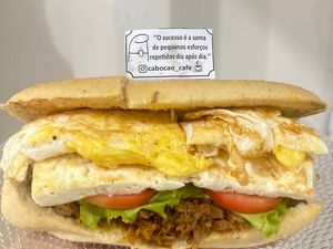 imagem do produto Pão com Carne, Queijo e Ovo