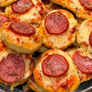 imagem do produto Porção Mini Pizza de Calabresa (6 un.)