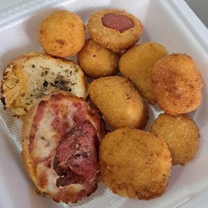imagem do produto Porção Salgados Variados (10 un.)