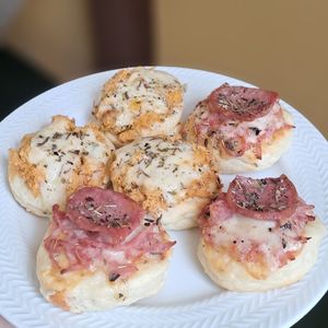 imagem do produto Porção Mini Pizza Calabresa/Frango (6 un.)
