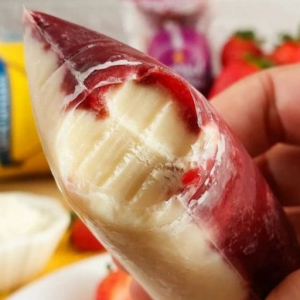 imagem do produto Dindin Gourmet Ninho com Morango