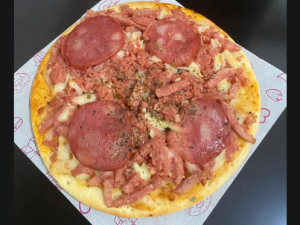 imagem do produto Mini Pizza Calabresa Com Queijo Mussarela (Tamanho Comercial)