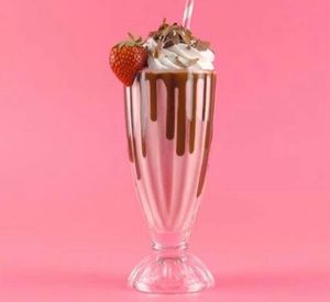imagem do produto Milk shake morango com chocolate
