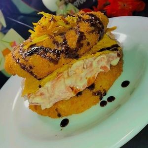 imagem do produto Sushi Burguer salmão e camarão 