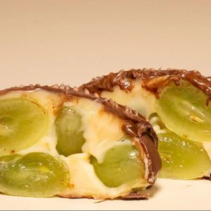 imagem do produto Bombom crocante de uva 