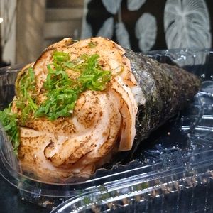 imagem do produto Temaki de salmão maçaricado